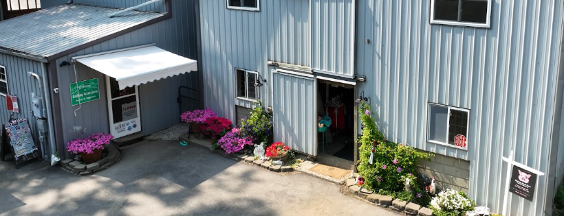 Oinking Acres Farm Rescue & Sanctuary